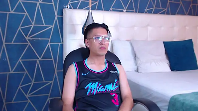 Snapshot of EriickFerrer chatting on 2, 3, 2026 EriickFerrer online show from 2, 3, 2026