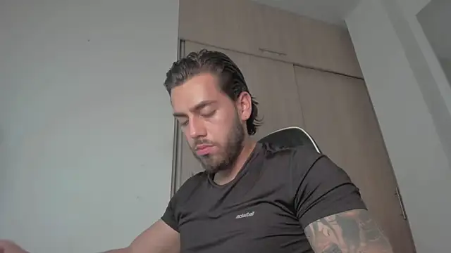 Snapshot of Axel__Blaze chatting on 16, 7, 2026 Axel Blaze online show from 16, 7, 2026