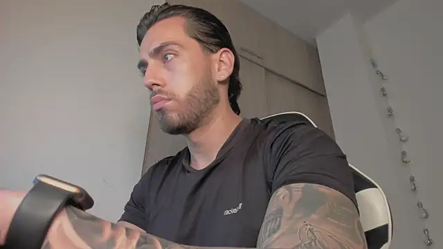 Axel  Blaze online show from 13, 4, 2026