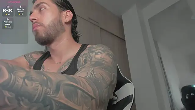 Snapshot of Axel__Blaze chatting on 24, 6, 2026 Axel Blaze online show from 24, 6, 2026