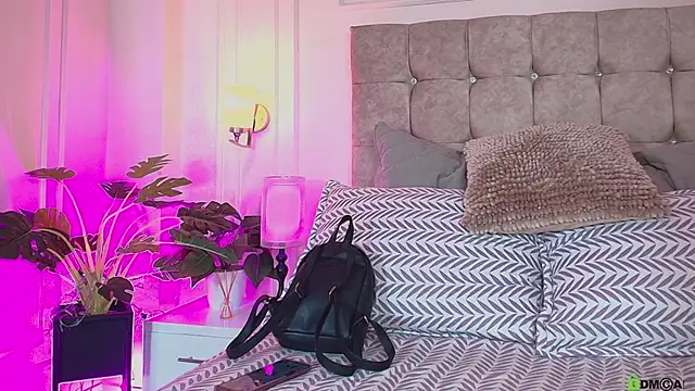 gabyevans4 online show from 23, 4, 2026