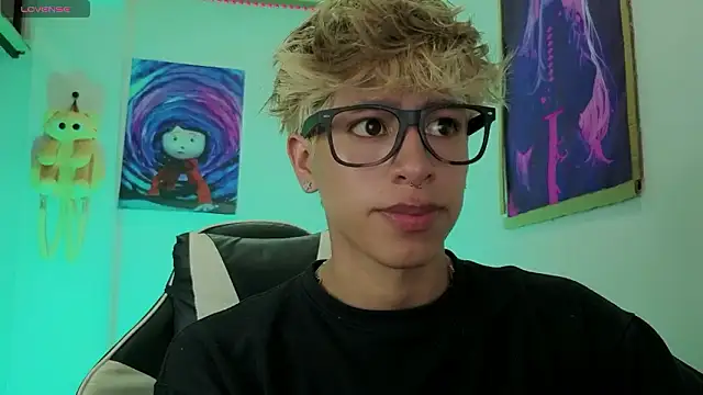 Snapshot of Ryan_sweet chatting on 16, 3, 2026 Ryan sweet online show from 16, 3, 2026