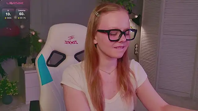Sophie Peach  online show from 24, 4, 2026