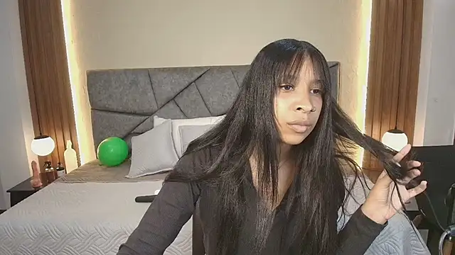 ShayMilleer online show from 25, 5, 2026
