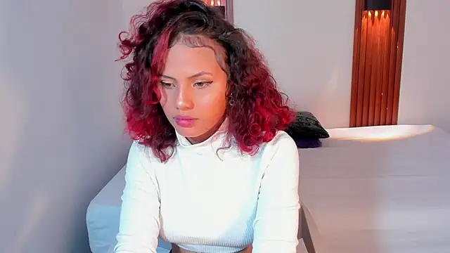 Snapshot of EmmaCole55 chatting on 28, 2, 2026 EmmaCole55 online show from 28, 2, 2026