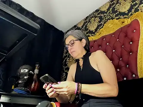 Hades Lyra online show from 30, 3, 2026