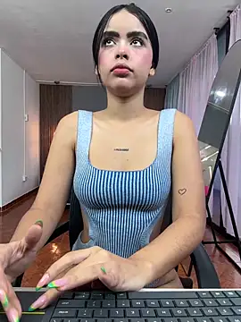 kitty rousse01 online show from 29, 5, 2026