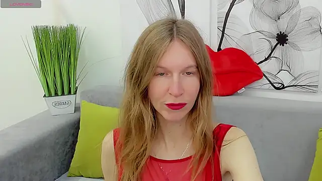 Mira XOo online show from 10, 4, 2026