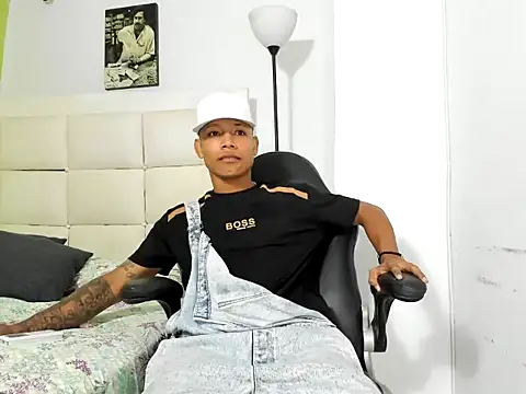 emanuel 23cm online show from 25, 2, 2026