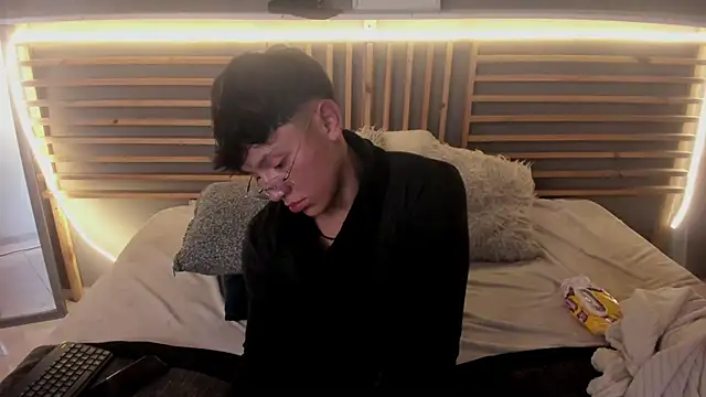 clark ken01 online show from 10, 3, 2026