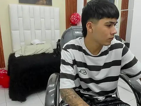 Snapshot of Thiago_collinss chatting on 24, 2, 2026 Thiago collinss online show from 24, 2, 2026