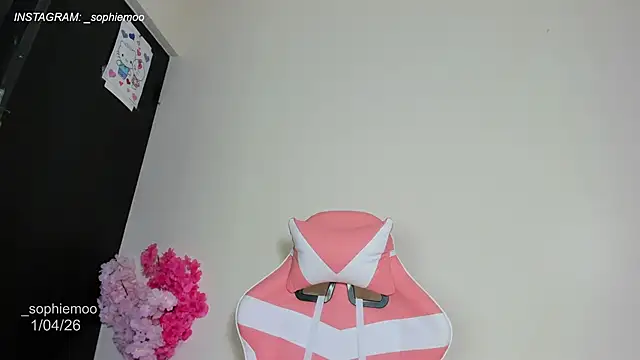 Sophiemoo  online show from 1, 4, 2026