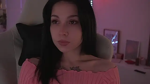 Akaruiiii online show from 2, 4, 2026