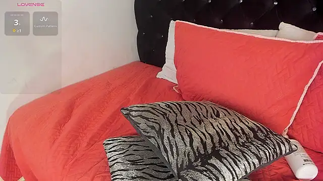 Snapshot of Chloe_rose_1 chatting on 25, 2, 2026 Chloe rose 1 online show from 25, 2, 2026