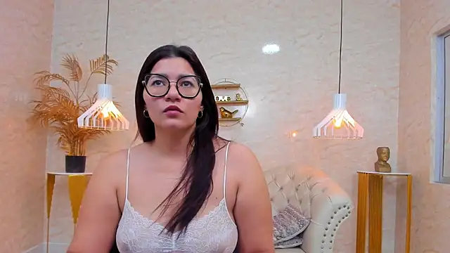 Snapshot of Mia_Curvyy chatting on 15, 3, 2026 Mia Curvyy online show from 15, 3, 2026