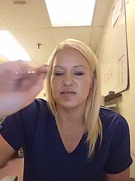 Snapshot of LadyB07 chatting on 11, 6, 2026 LadyB07 online show from 11, 6, 2026