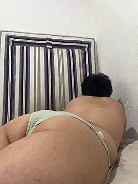 Snapshot of Alice_Lat chatting on 1, 3, 2026 Alice Lat online show from 1, 3, 2026