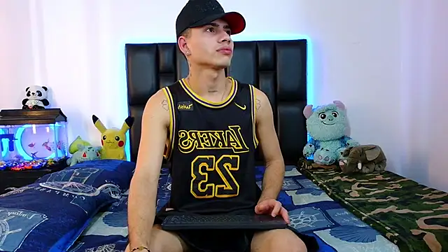 Dereek Hot online show from 26, 2, 2026