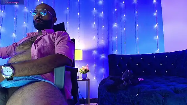 LOGAN ADAMS27 online show from 12, 3, 2026