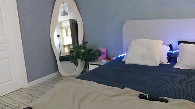 Vanessa BigTits online show from 28, 4, 2026