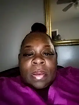 Pinkchocolatebbw online show from 23, 3, 2026