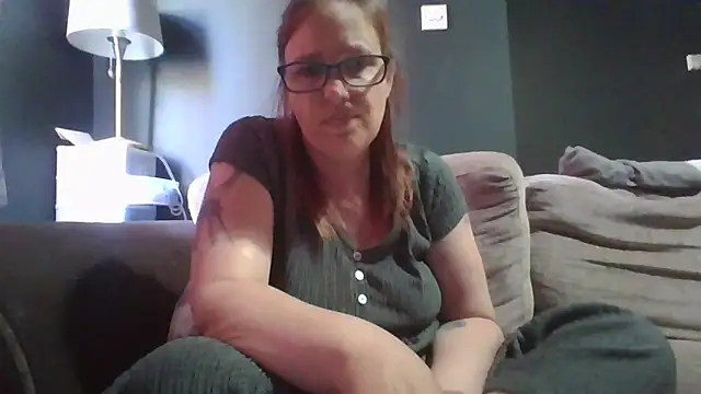 Curvy Clare online show from 4, 5, 2026