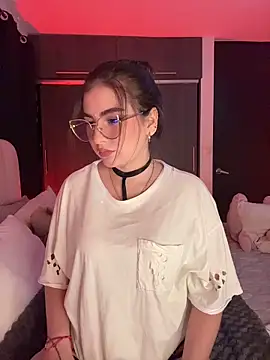 SamanthaValmont online show from 3, 4, 2026