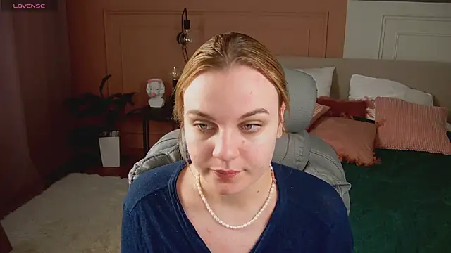 Glow Margo online show from 24, 4, 2026