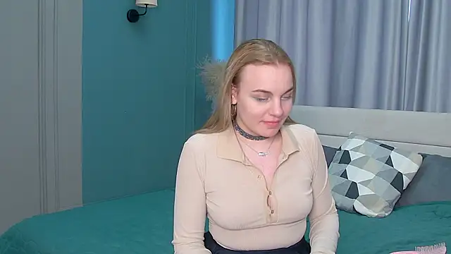 Glow Margo online show from 8, 3, 2026