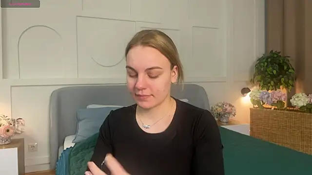 Glow Margo online show from 13, 3, 2026