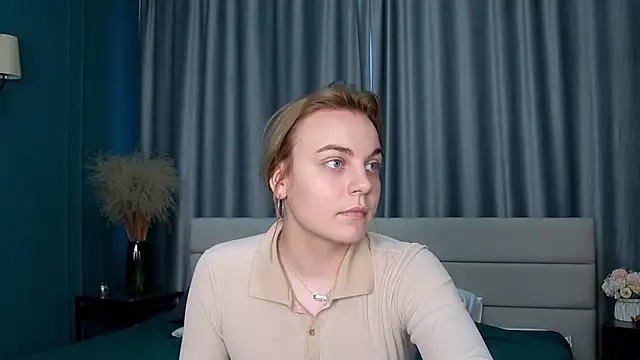 Glow Margo online show from 6, 3, 2026