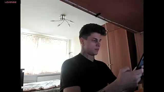 Snapshot of Martin_ice chatting on 6, 3, 2026 Martin ice online show from 6, 3, 2026