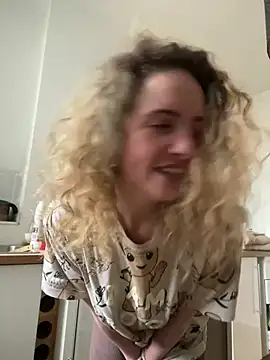 curlyirishgirl online show from 26, 2, 2026