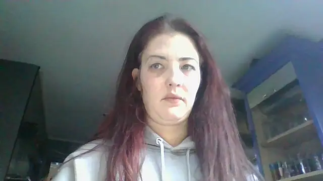 xoxchaarrxox online show from 25, 2, 2026