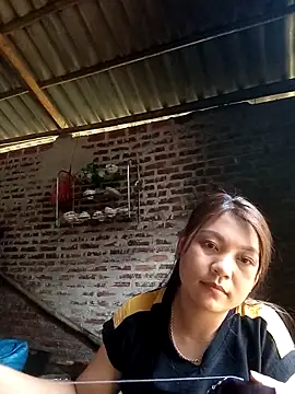 Snapshot of Linhna20 chatting on 2, 3, 2026 Linhna20 online show from 2, 3, 2026