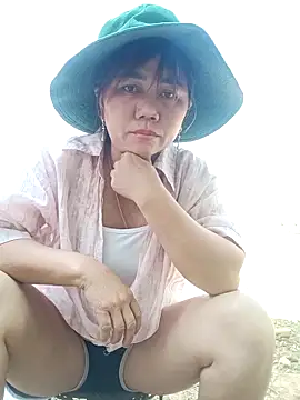 lyly sexx online show from 12, 4, 2026