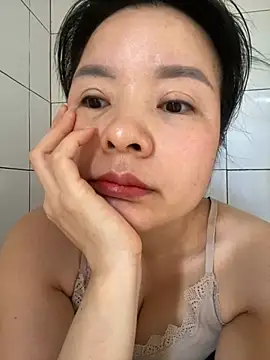Snapshot of Ivy_Trix2 chatting on 1, 6, 2026 Ivy Trix2 online show from 1, 6, 2026