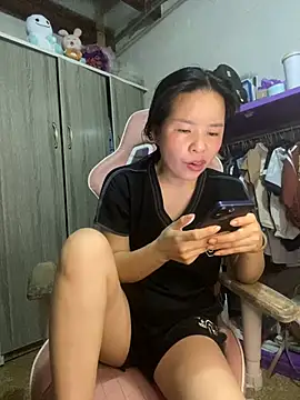 Ivy Trix2 online show from 20, 6, 2026