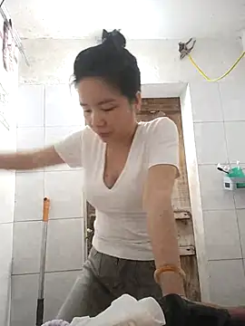 Ivy Trix2 online show from 21, 3, 2026