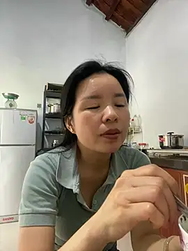 Snapshot of Ivy_Trix2 chatting on 6, 5, 2026 Ivy Trix2 online show from 6, 5, 2026
