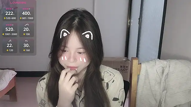 F-Yihao online show from 14, 4, 2026