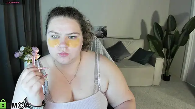 SofiRoce online show from 23, 7, 2026