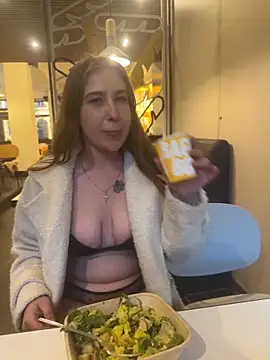 EmilyBlazee online show from 29, 4, 2026