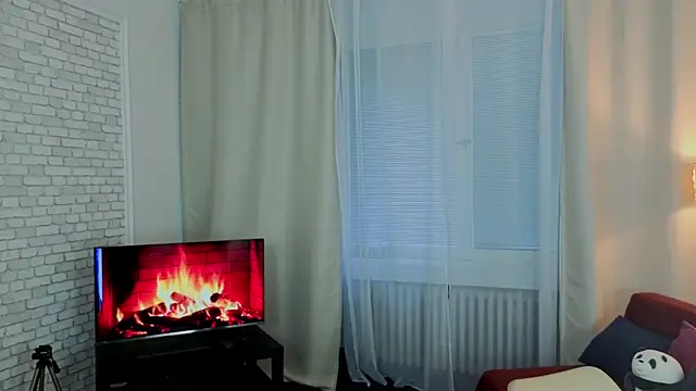 EmilyBlazee online show from 16, 3, 2026