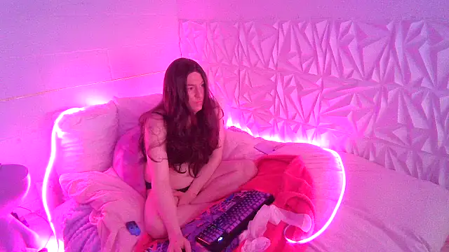 Snapshot of Moongirl117 chatting on 28, 2, 2026 Moongirl117 online show from 28, 2, 2026