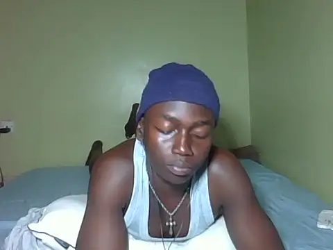 darkerberryguy online show from 24, 4, 2026