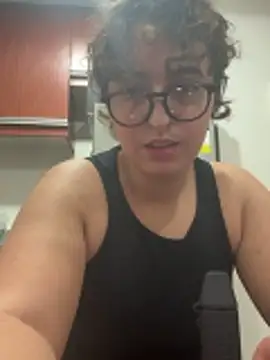 yassiestar online show from 4, 3, 2026