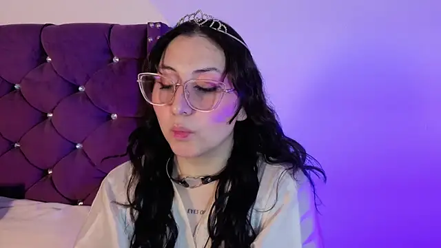 Maddie-LesYoux online show from 29, 5, 2026