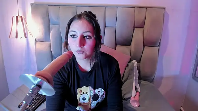 Maddie-LesYoux online show from 30, 5, 2026