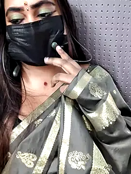 Cutie Nila online show from 13, 4, 2026